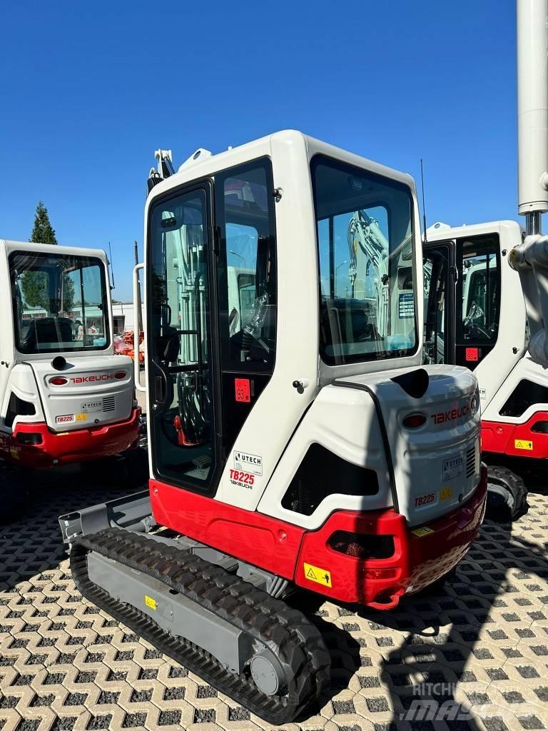 Takeuchi TB225 V3 Mini excavatoare < 7t