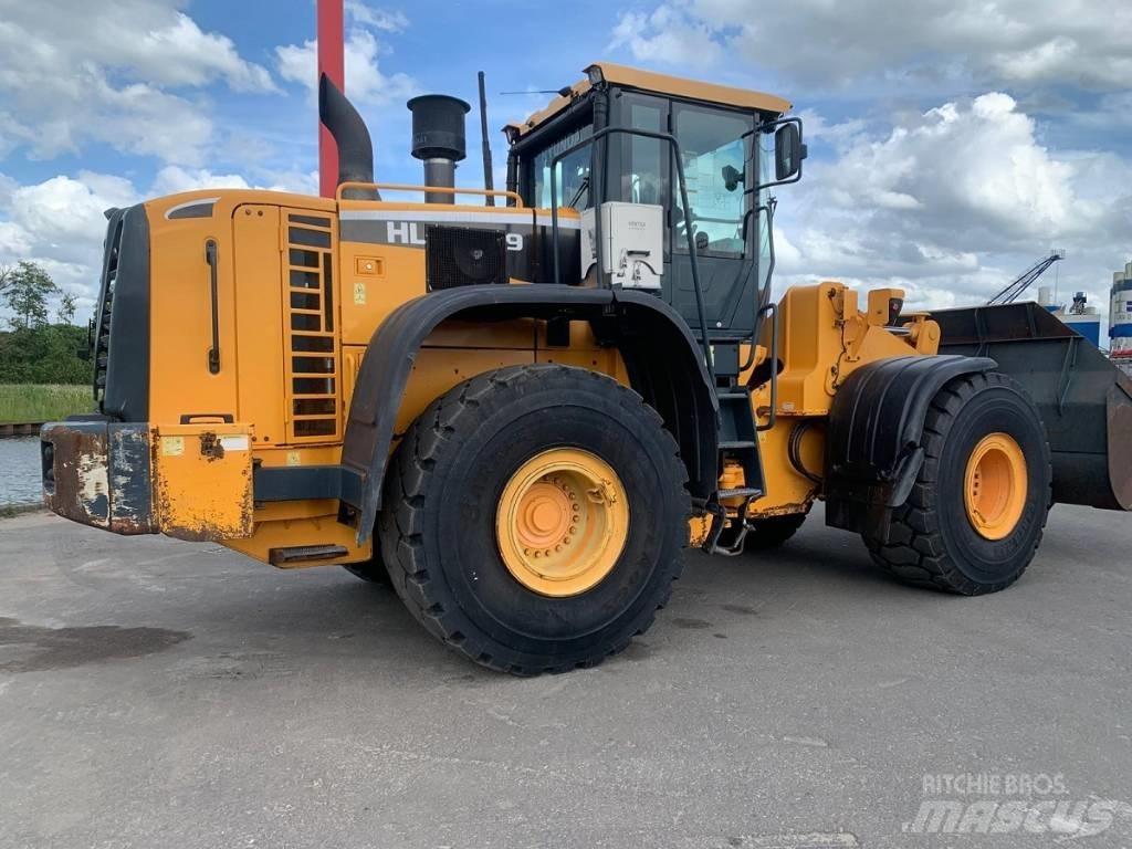 Hyundai HL 770-9 Incarcator pe pneuri