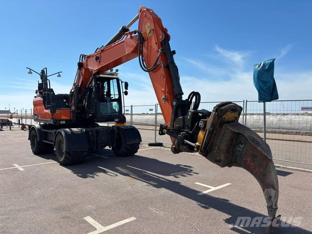 Doosan DX 160 W Excavatoare cu roti