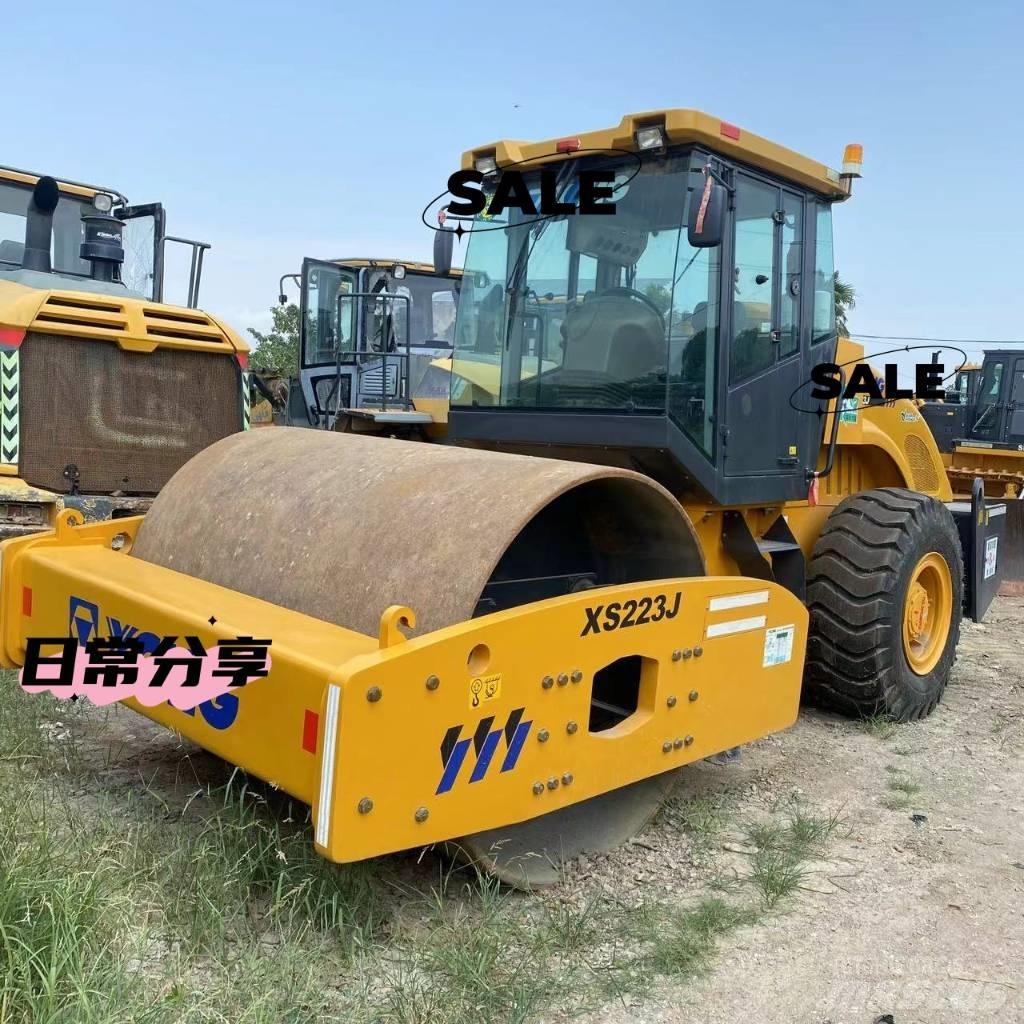 XCMG XS 223 J Compactoare monocilindrice