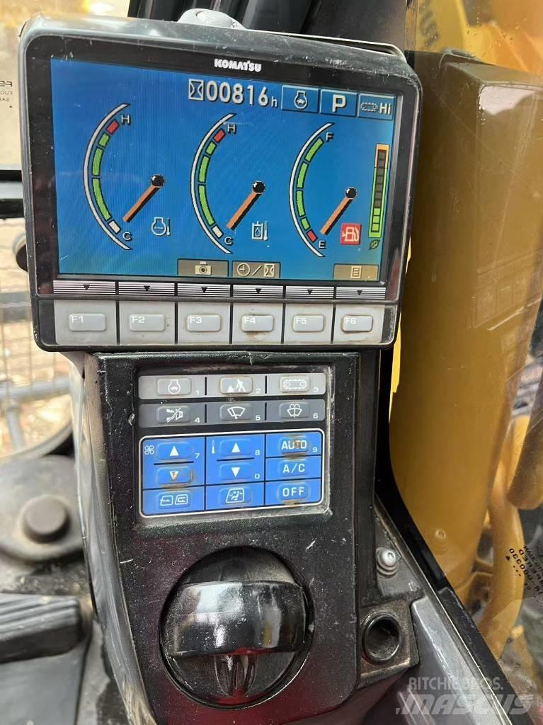 Komatsu PC 210 LC-8 Excavatoare pe șenile
