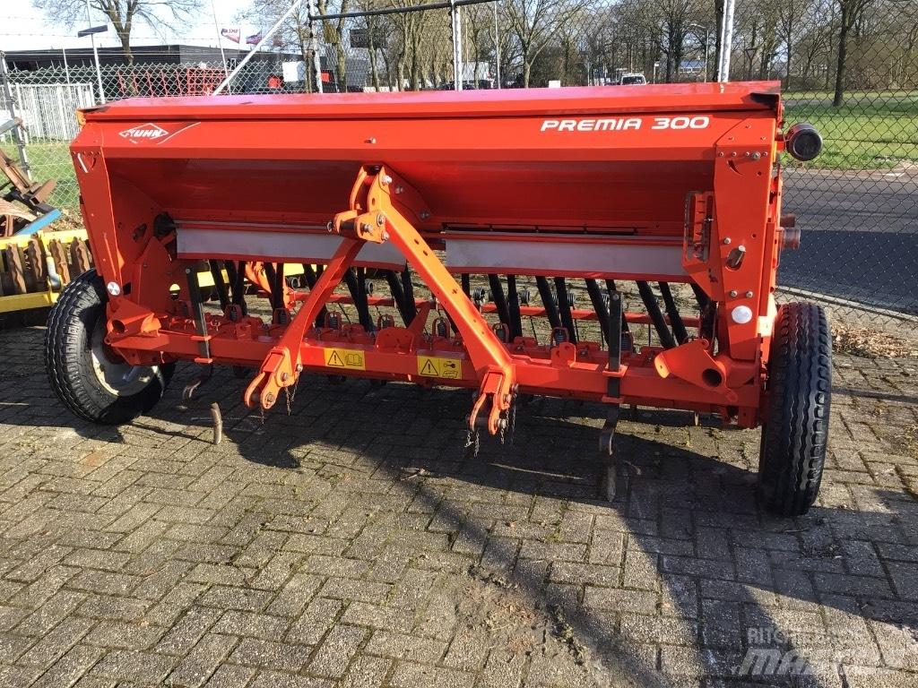 Kuhn Premia 300 Perforatoare