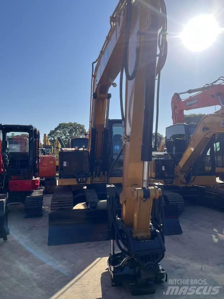 CAT 310 Excavatoare pe șenile
