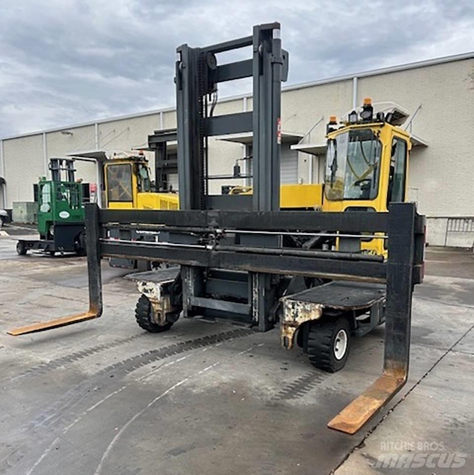 Combilift C 14000 Stivuitor cu catarg retractabil