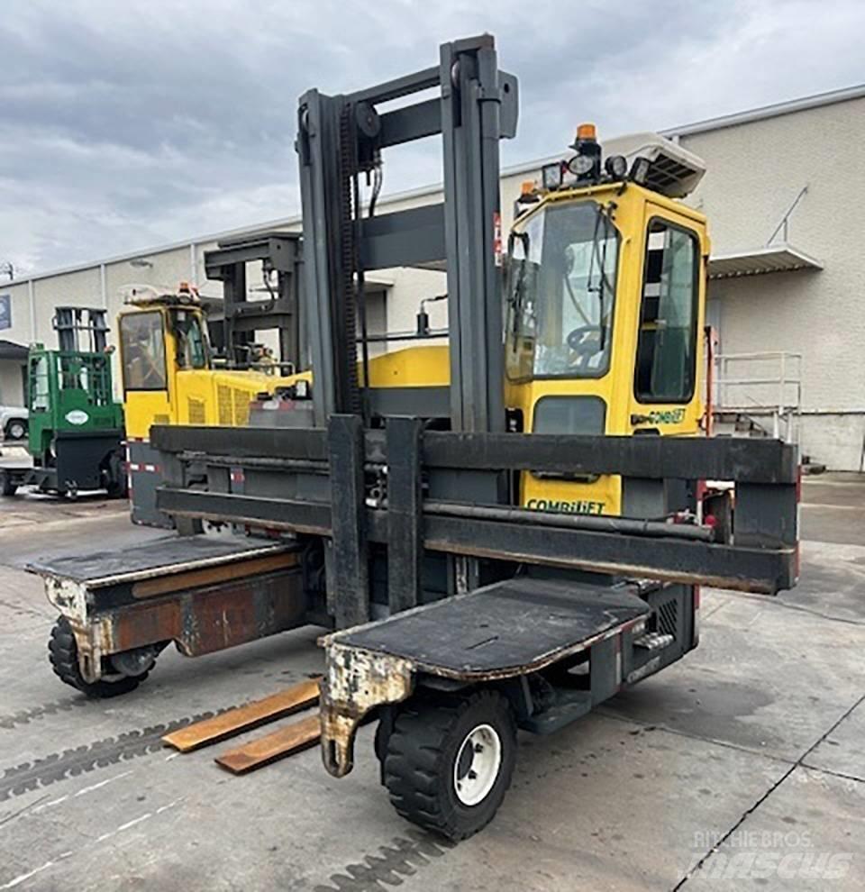 Combilift C 14000 Stivuitor cu catarg retractabil