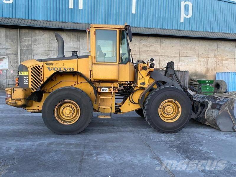 Volvo L 90 E Incarcator pe pneuri