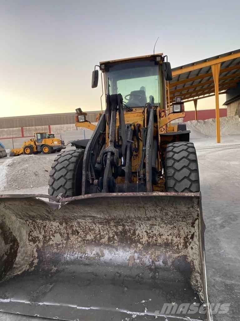 Volvo L 90 E Incarcator pe pneuri