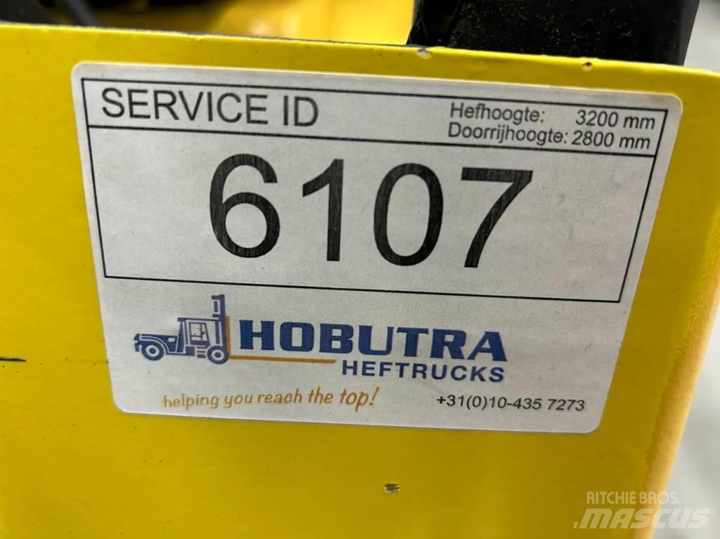 Hoist E220 Stivuitor electric