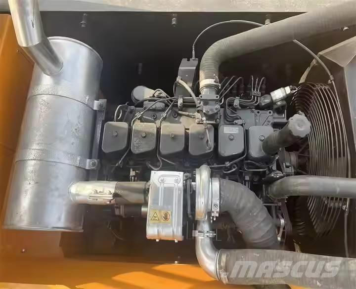 Hyundai R220LC-9S Excavatoare pe șenile
