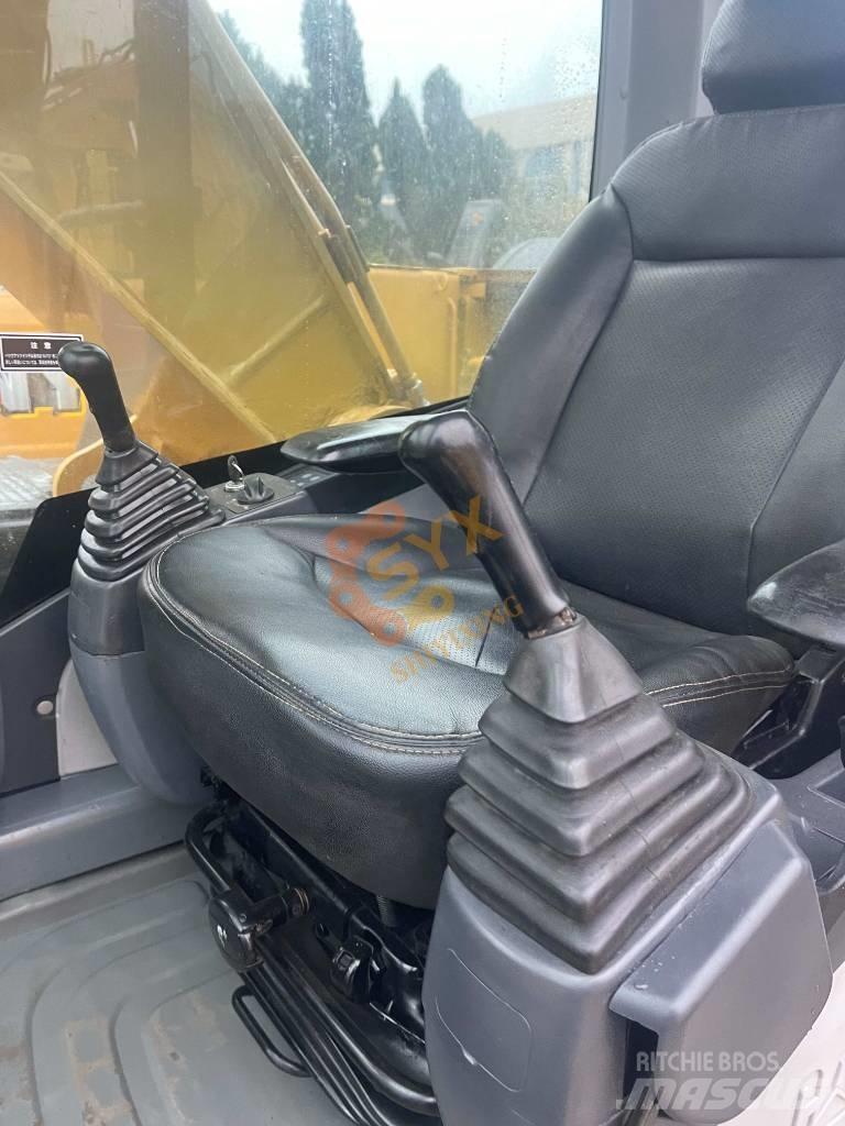 CAT 320 D Excavatoare pe șenile
