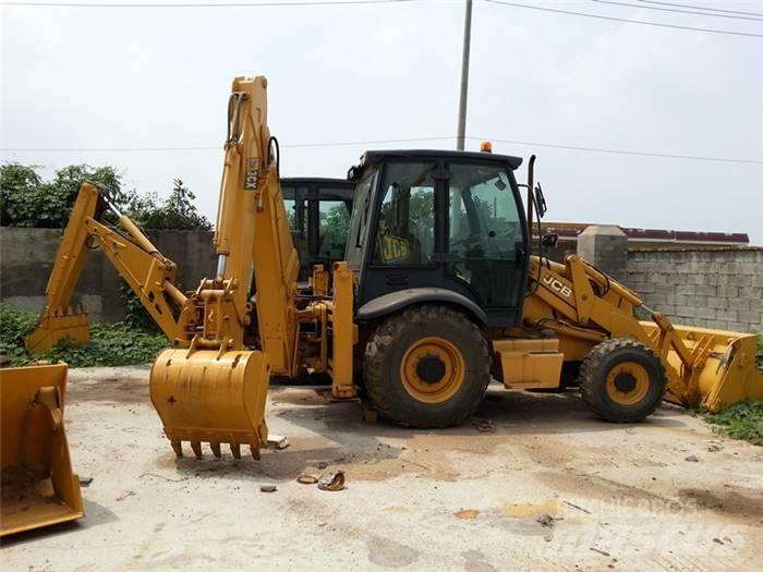 JCB 3 CX Buldoexcavatoare