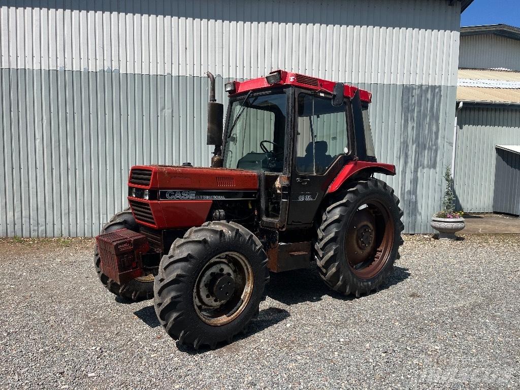 Case IH 685 XL Tractoare