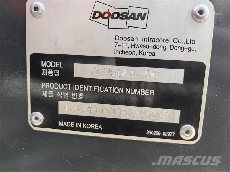 Doosan 150 Excavatoare pe șenile
