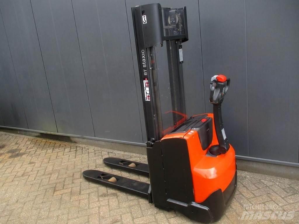 Toyota SWE 120 Transpaleta manuala