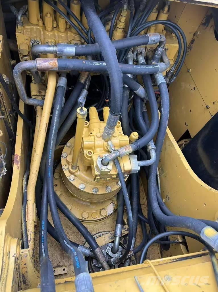 CAT 320 D Excavatoare pe șenile
