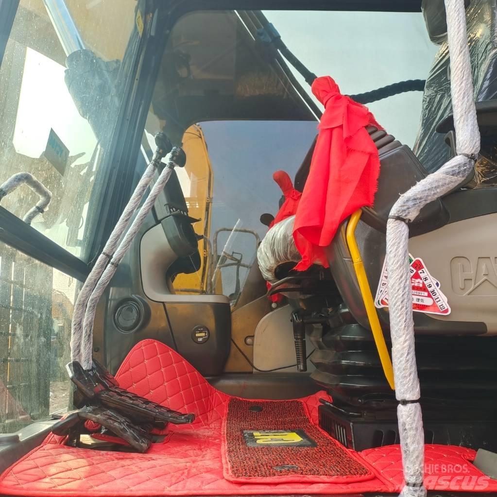 CAT 320D Excavatoare pe șenile
