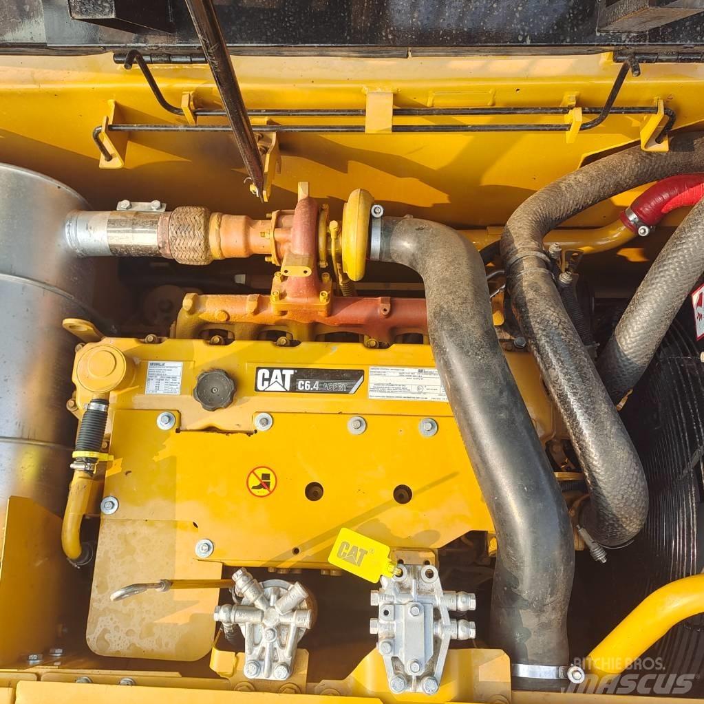 CAT 320D Excavatoare pe șenile
