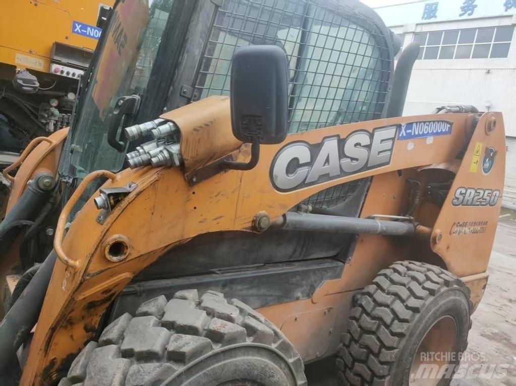 CASE SR 250 Mini incarcator