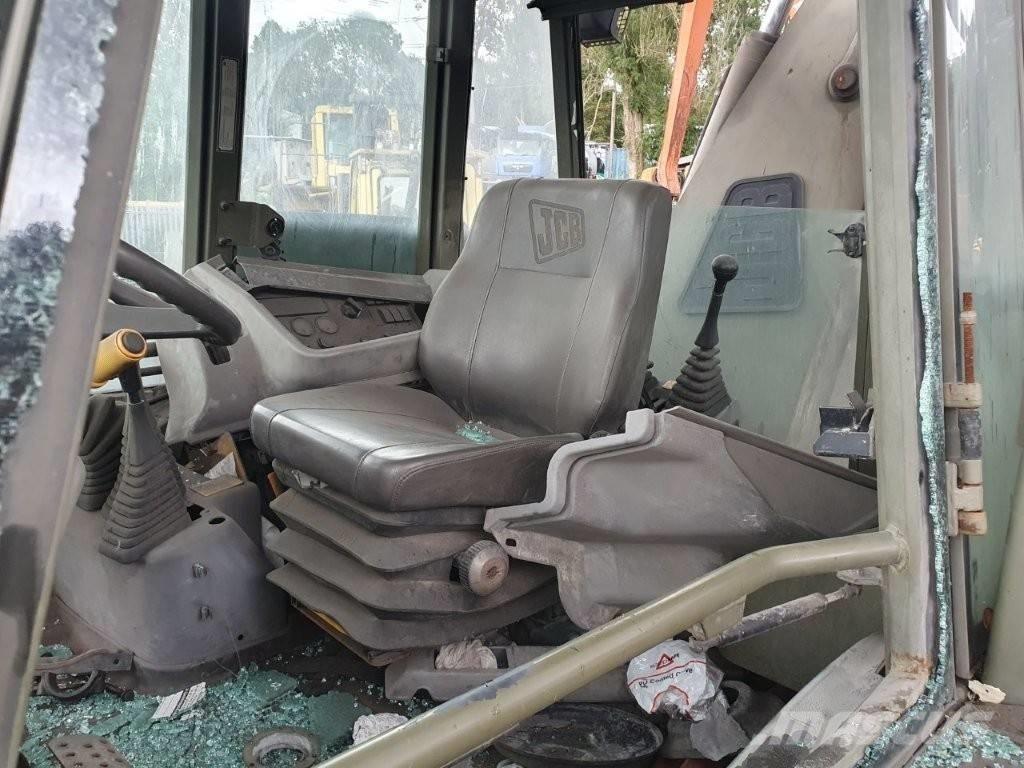 JCB 4 CX Buldoexcavatoare