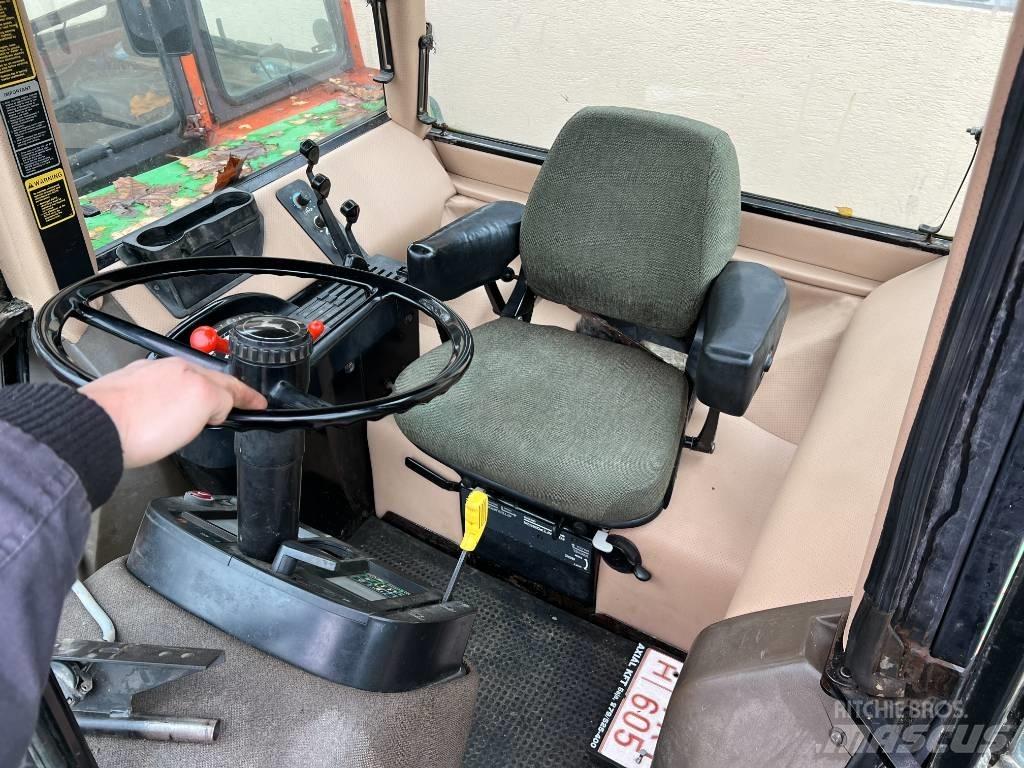 John Deere 4755 Tractoare