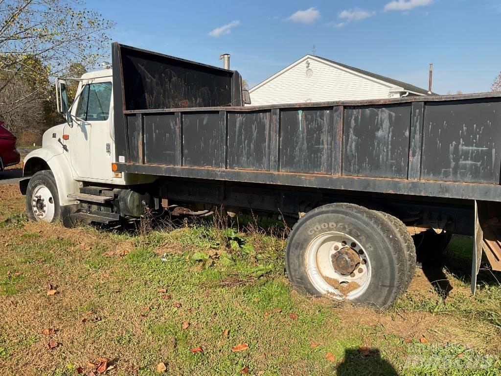 International 4900 Autobasculanta