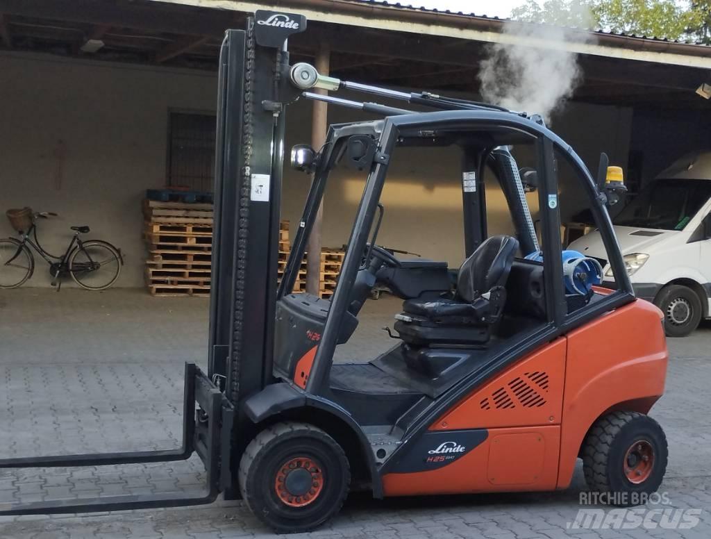 Linde H 25 T - 02 Stivuitor GPL