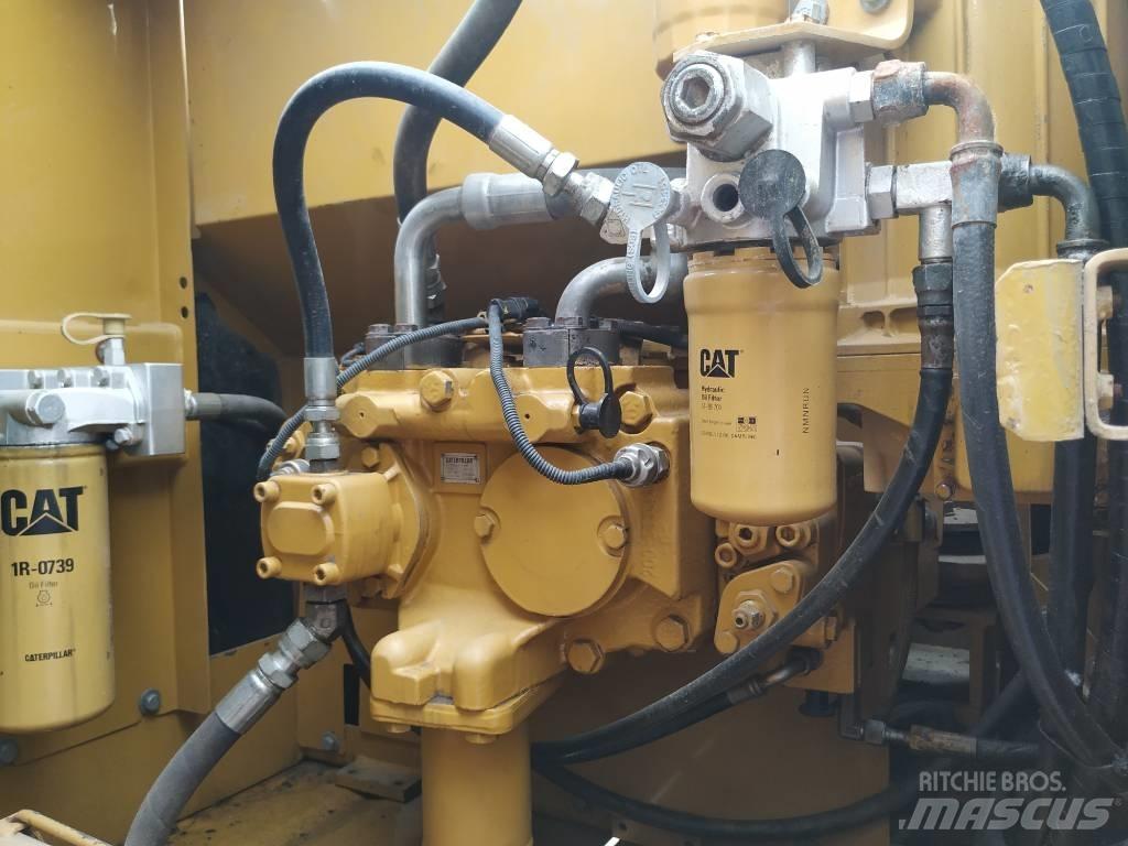 CAT 320 D Excavatoare pe șenile
