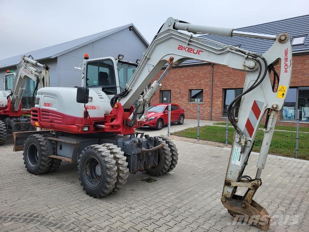 Takeuchi TB295W Excavatoare 7t - 12t