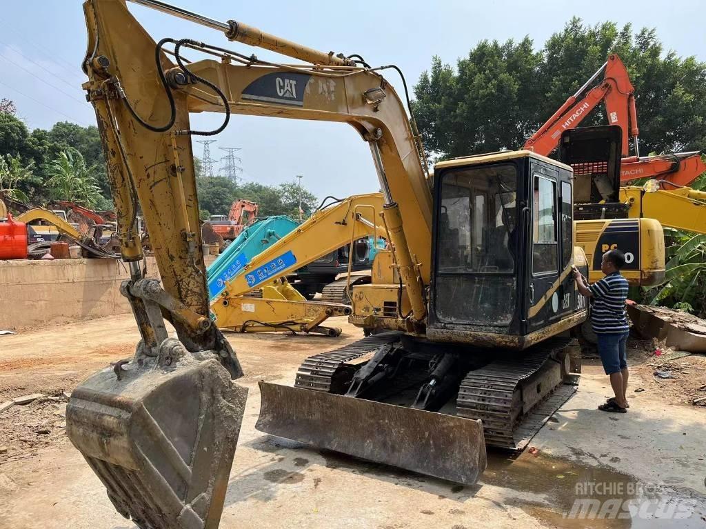 CAT 307 Excavatoare pe șenile
