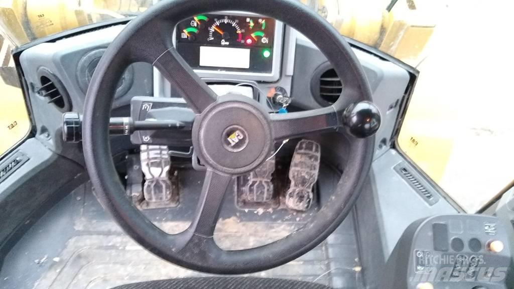 CAT 950M Incarcator pe pneuri