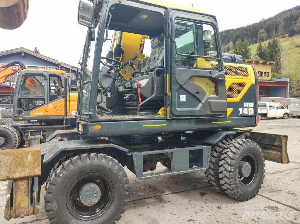 Hyundai HW140 Excavatoare cu roti