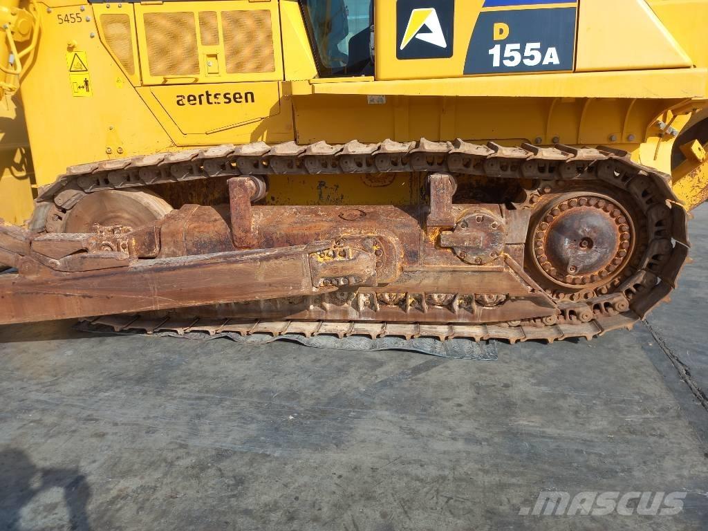 Komatsu D155A-6R Buldozere pe senile