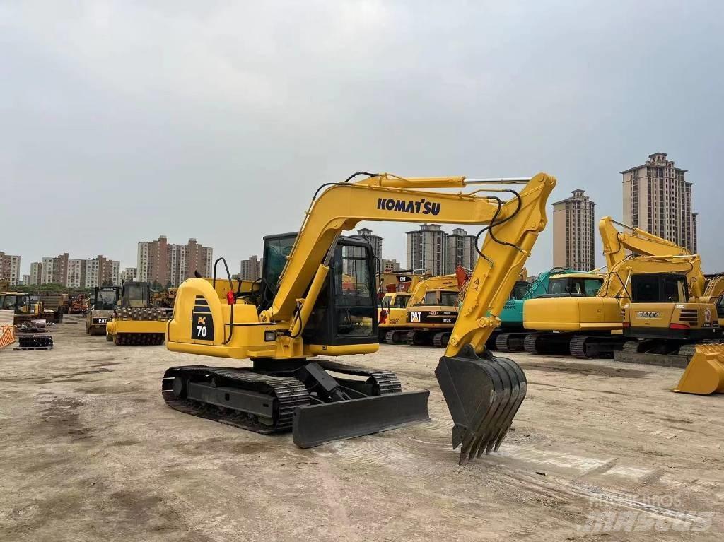 Komatsu PC70-8 Excavatoare pe șenile
