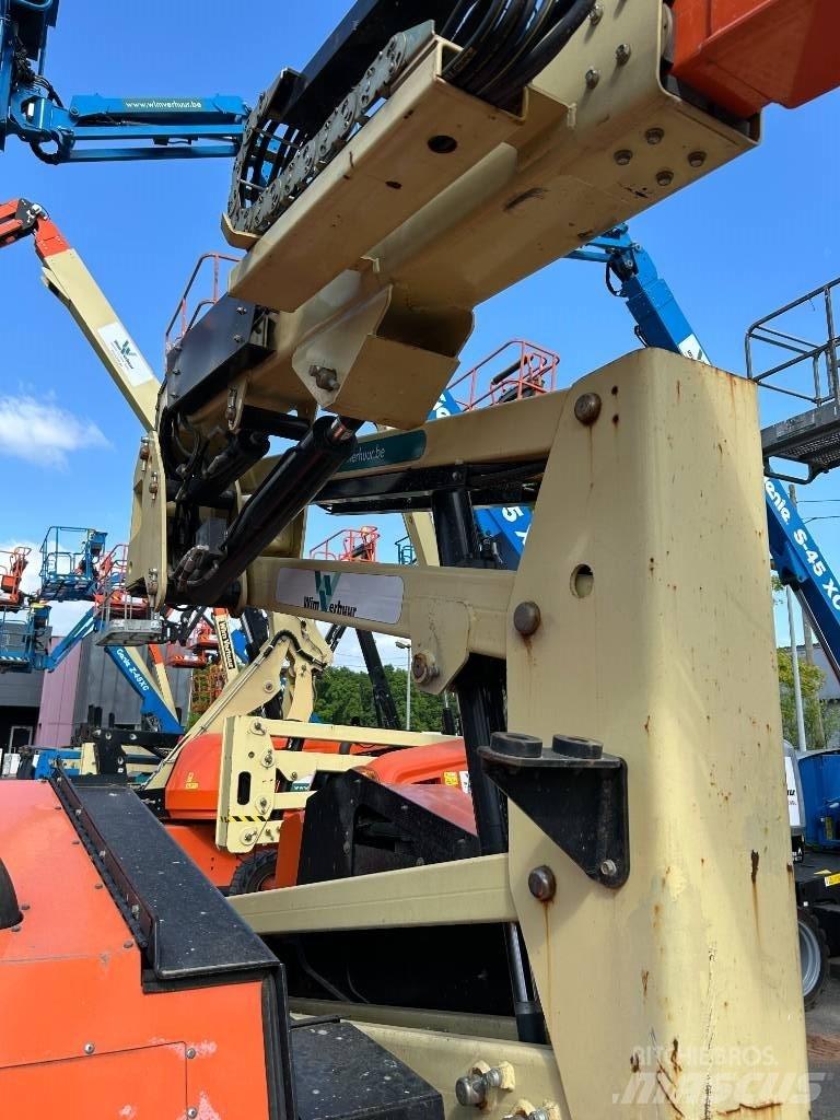 JLG 340 AJ Nacele cu brat articulat
