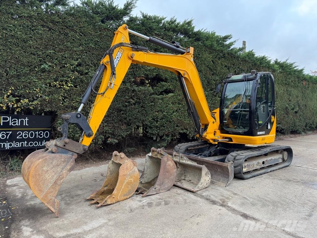 JCB 8085 ZTS Excavatoare 7t - 12t