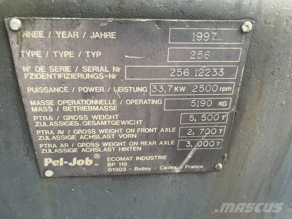  Peljop EW 256 Excavatoare cu roti