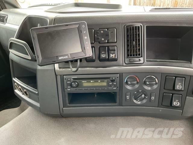 Volvo FM 380 Camion cu carlig de ridicare