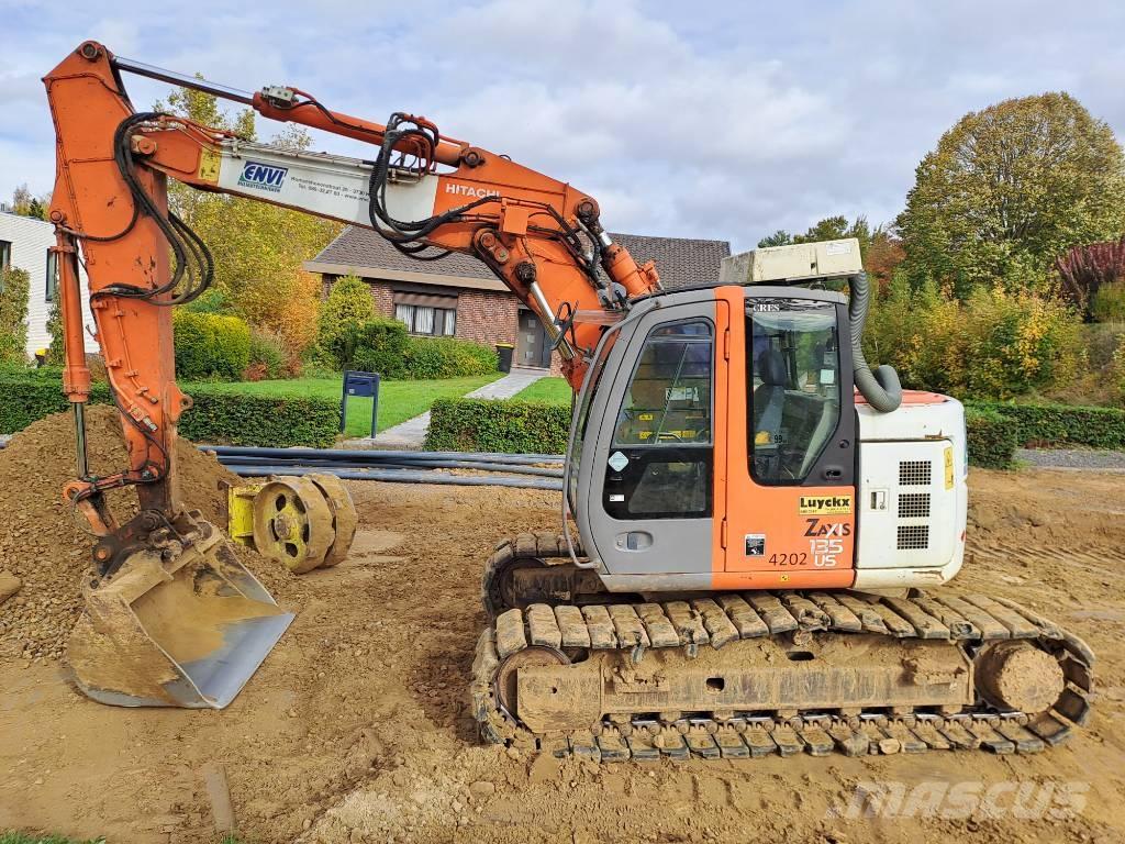 Hitachi ZX135US Excavatoare pe șenile
