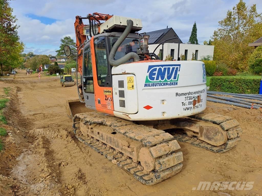 Hitachi ZX135US Excavatoare pe șenile
