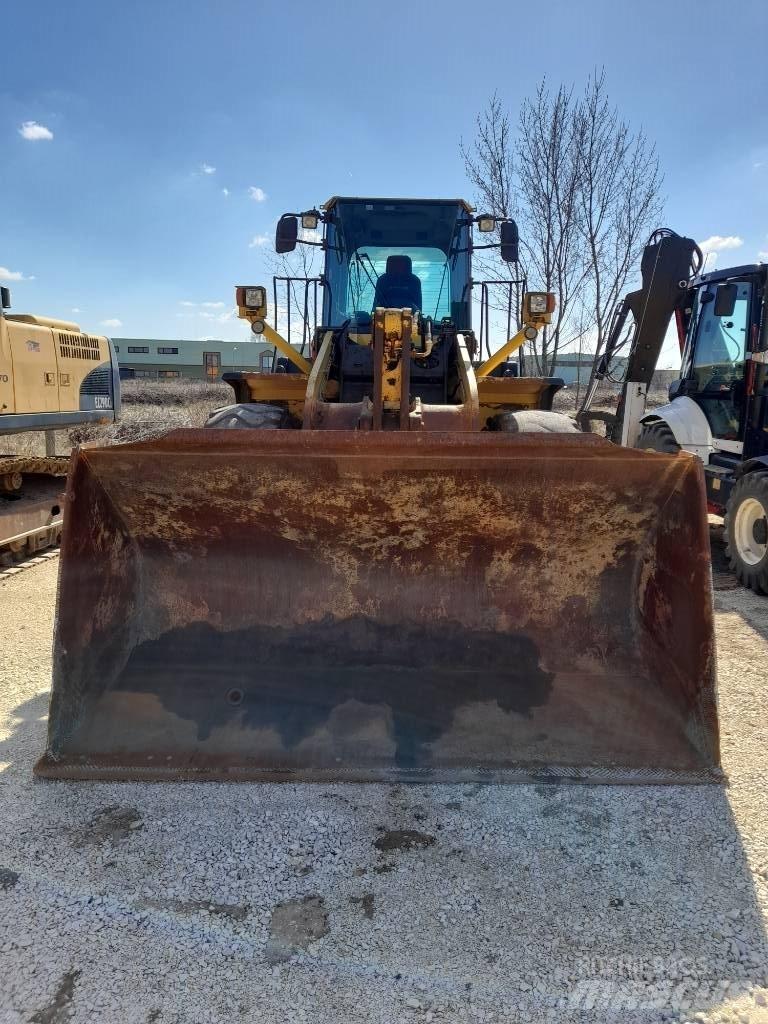 Komatsu WA 380-6 Incarcator pe pneuri