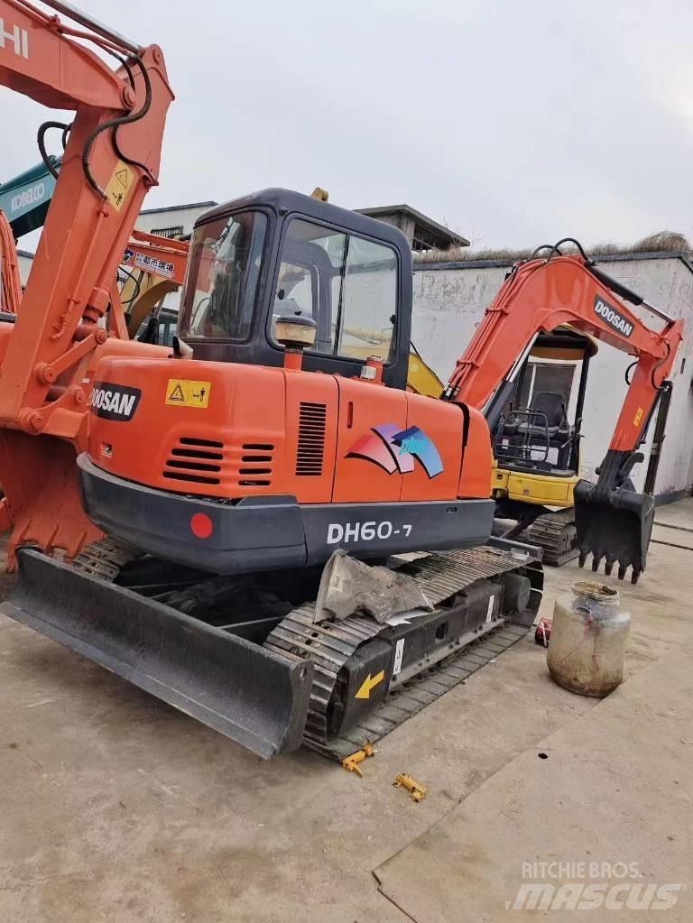 Doosan DH 60-7 Mini excavatoare < 7t
