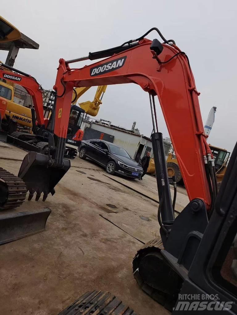 Doosan DH 60-7 Mini excavatoare < 7t