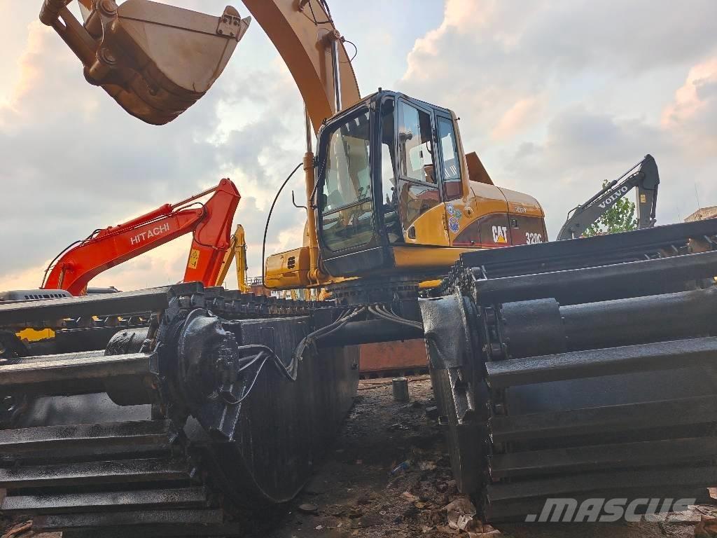 CAT 320 C Excavator amfibiu