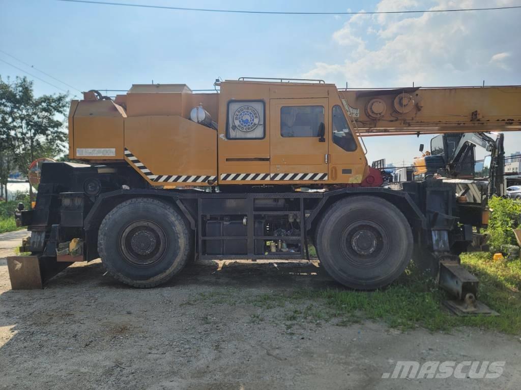 Tadano TR 250 M-5 Macara teren accidentat