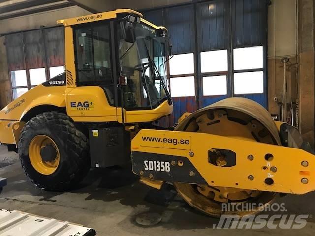 Volvo SD 135 (UTHYRES) Compactoare monocilindrice