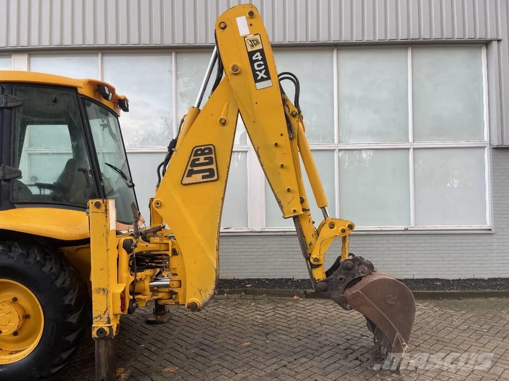 JCB 4 CX    2005 Buldoexcavatoare