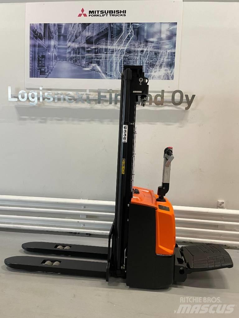 Rocla SPE12 Transpaleti autopropulsanti