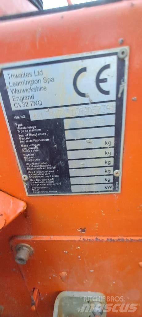 Thwaites Mach 474 Minitractor de teren