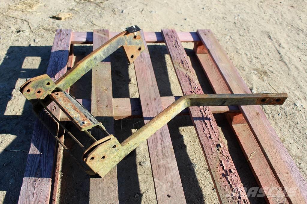  Fotsteg Sasiuri si suspensii