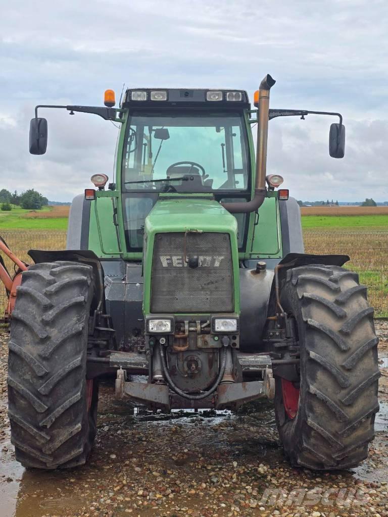Fendt Favorit 824 Tractoare